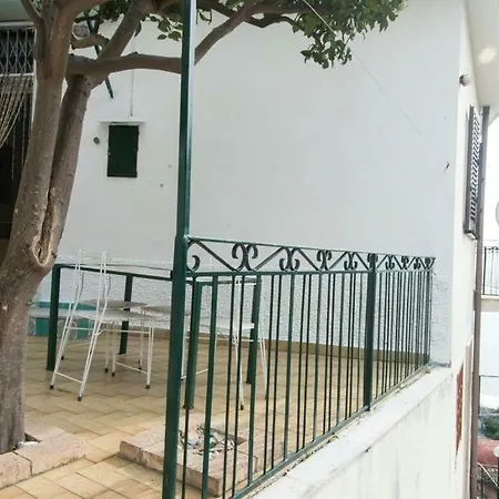 Abitanti E Viaggiatori 마이오리