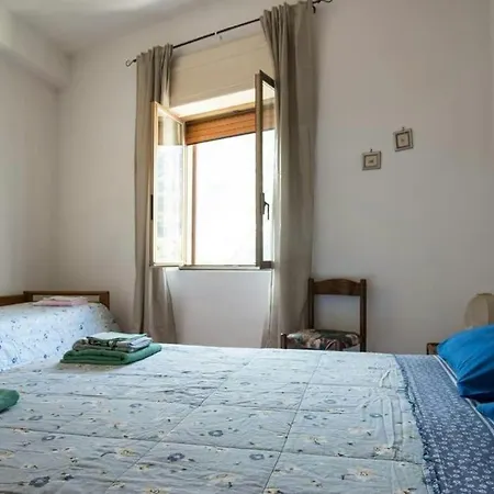 Abitanti E Viaggiatori * 마이오리